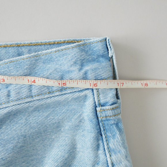 Levis 501 Skinny Fit Button Fly Jeans High Rise Light Wash Womens Size 31x28 - Picture 15 of 16